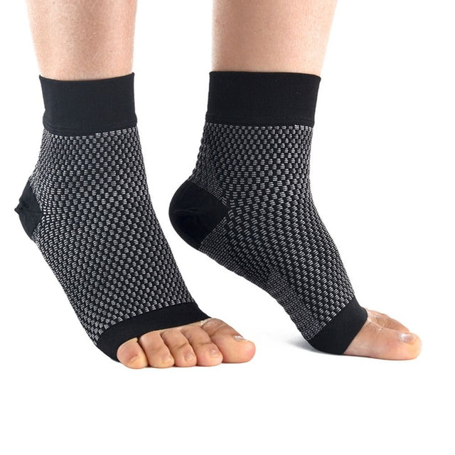 Upgraded Sports Nylon Non-Slip Sweat Absorption Breathable Elasticity Compression Ankle Socks Neuropathy Socks Comprex Ankle Sleeves Soothe Relief Compression Socks GREEN M