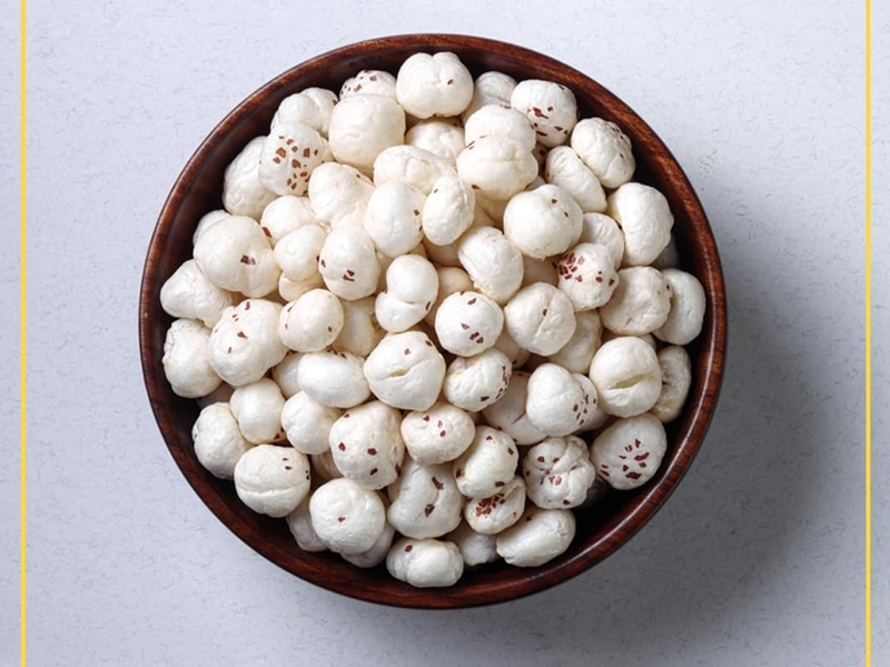 Desi phool makhana Jumbo Handpicked Lotus Seeds/Fox Nuts Big Size Phool Makhana (Pop/Gorgon Nut Puffed Kernels)(Without chamicals) (100Grams)