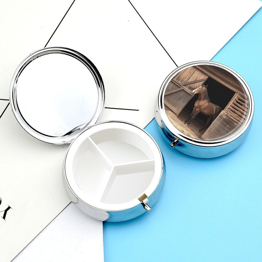 round-pill-case-3-compartment-barn-horse-3.jpg