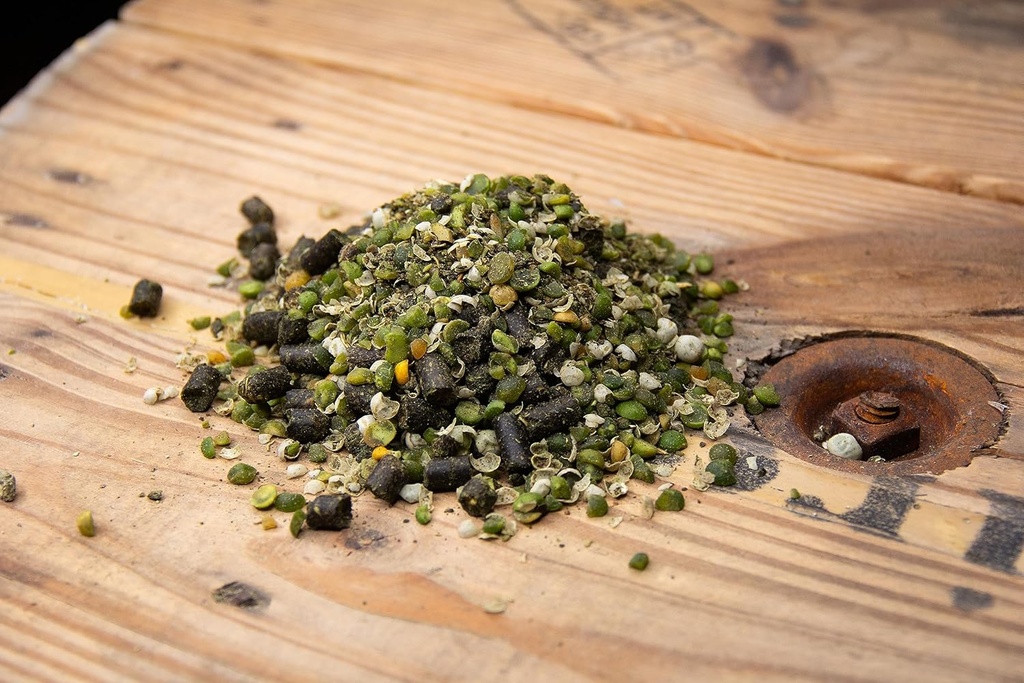 New Country Organics (en anglais seulement) Nourriture pour chevaux avec des troubles métaboliques ou faibles besoins en glucides Sans maïs et sans soja (en anglais seulement) 16% Protein (en anglais seulement)