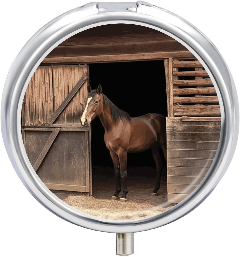 Rond Pill Case 3 Compartiment Barn Horse Pill Box Mini Medicine Pill Organizer Portable Travel Pillbox for Pocket Purse Metal Pill Container for Vitamines Fish Oil Suppléments