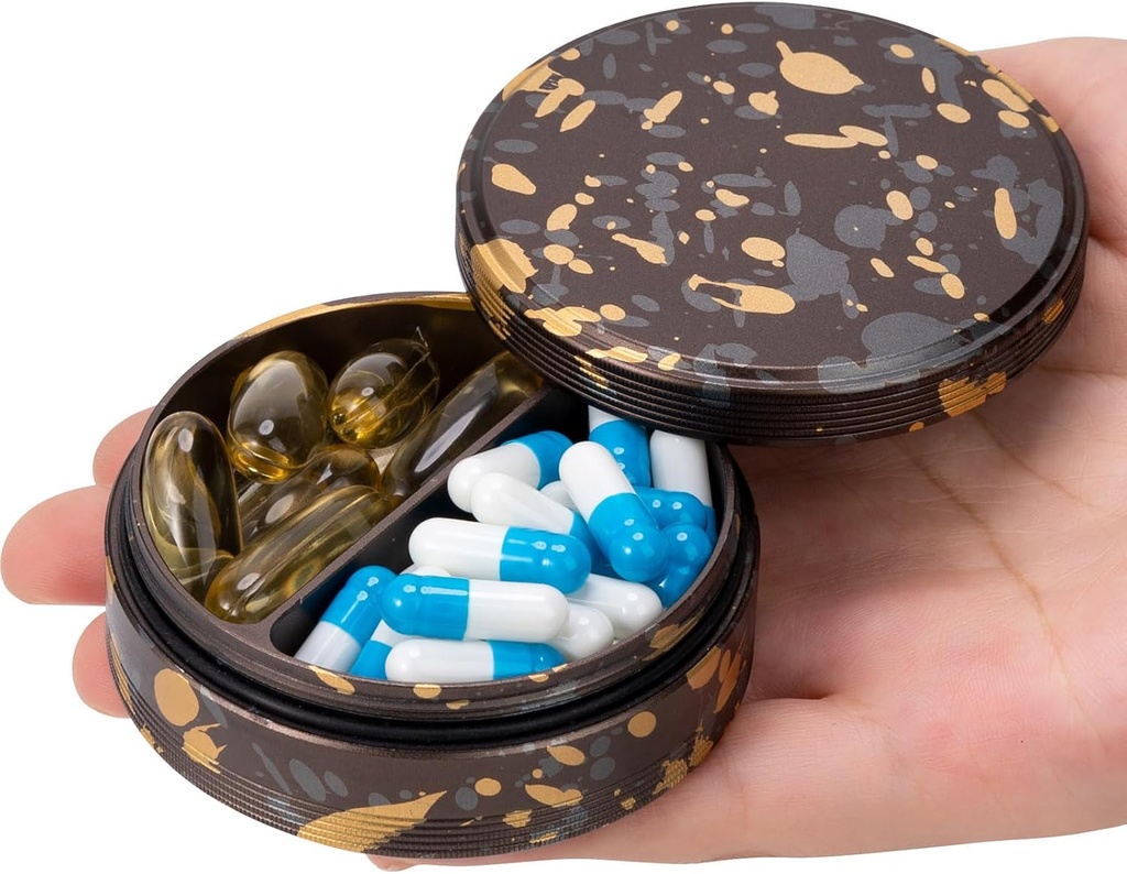 Cas de pilule métallique 2 compartiment Boîte à pilules - Portable Pill Organizer for Pocket or Purse, Etanche Travel Medicine Container Vitamine to Hold Fish Oil and Supplements Camo