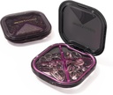 1 Pack Petit organisateur de pilules violettes, 4 compartiments, compact élégant mignon voyage Camping Pill Box Daily Medicine Pill Case, portable et étanche pour stocker les vitamines, médicaments et suppléments