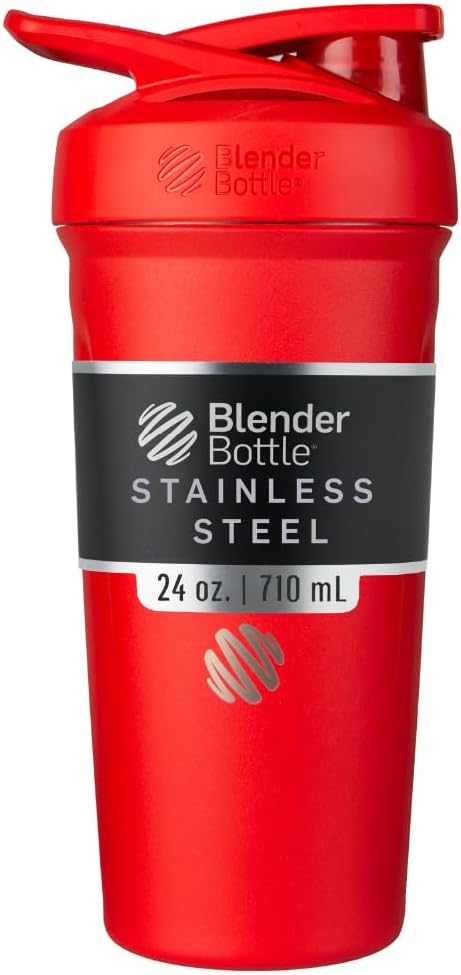 Bouteilles de mélange Strada Shaker Cup Bouteille d'eau en acier inoxydable isolée avec fouet en fil, 24-Ounce, rouge