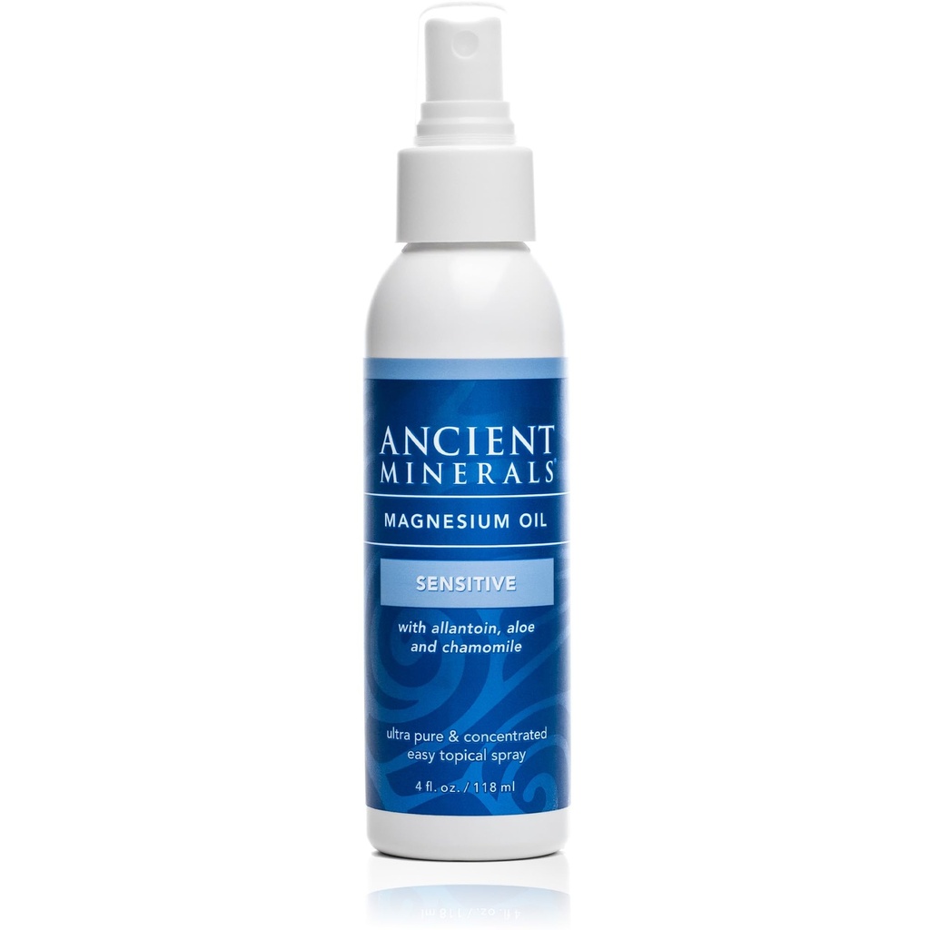 Anciennes Minéraux Huile de magnésium Spray Sensible Toute nouvelle Formule Sensible avec Allantoïne, Camomille biologique et Aloe Vera biologique (4oz)